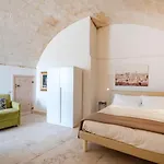 La Corte 3* Matera