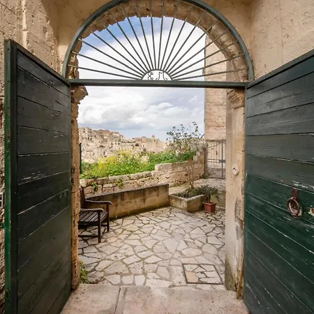 La Corte Matera
