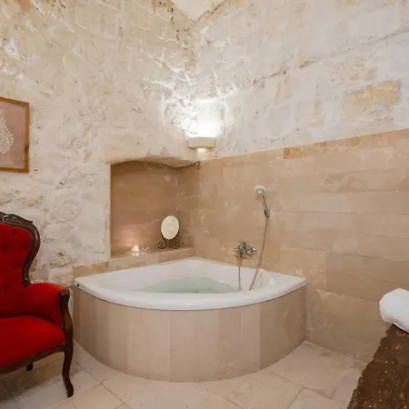 La Corte Matera